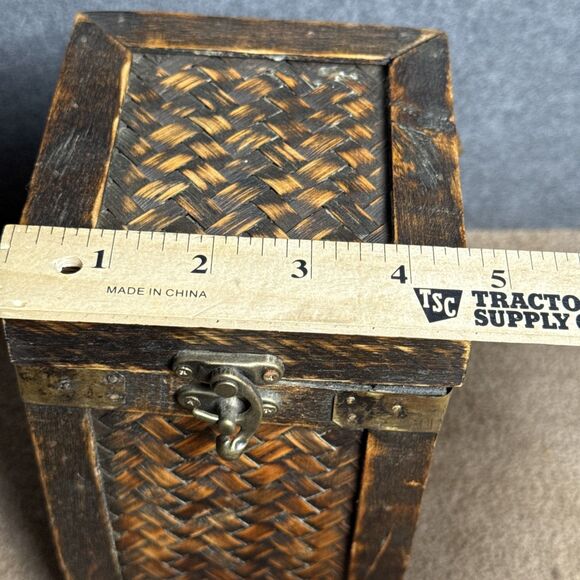 Vintage Wooden Storage Box with Woven Bamboo Panels and Hinged Lid With Latch - Picture 11 of 13